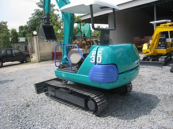 PC 30-7E KOMATSU pompa wody